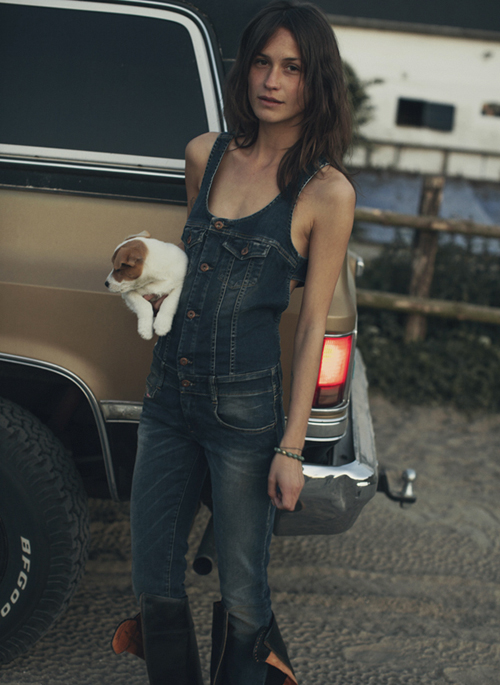Spring overalls. www.marrojo.sidechain.es Spring overalls. www.marrojo.sidechain.es