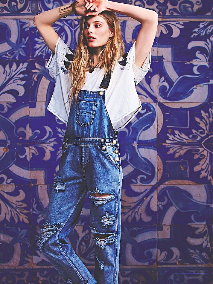 Spring overalls. www.marrojo.sidechain.es Spring overalls. www.marrojo.sidechain.es