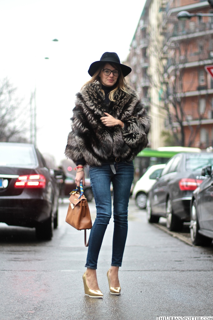 mar rojo 19 carlotta oddi daniel bruno grandl fedora fur